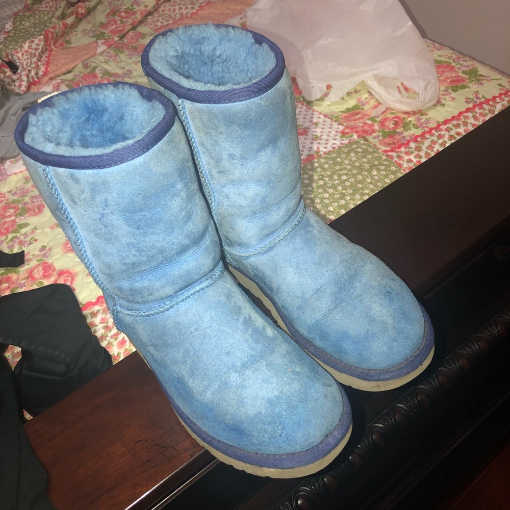 Blue uggs boots